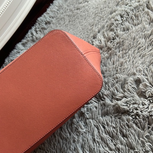 Michael Kors Tote Bag - Picture 8 of 14